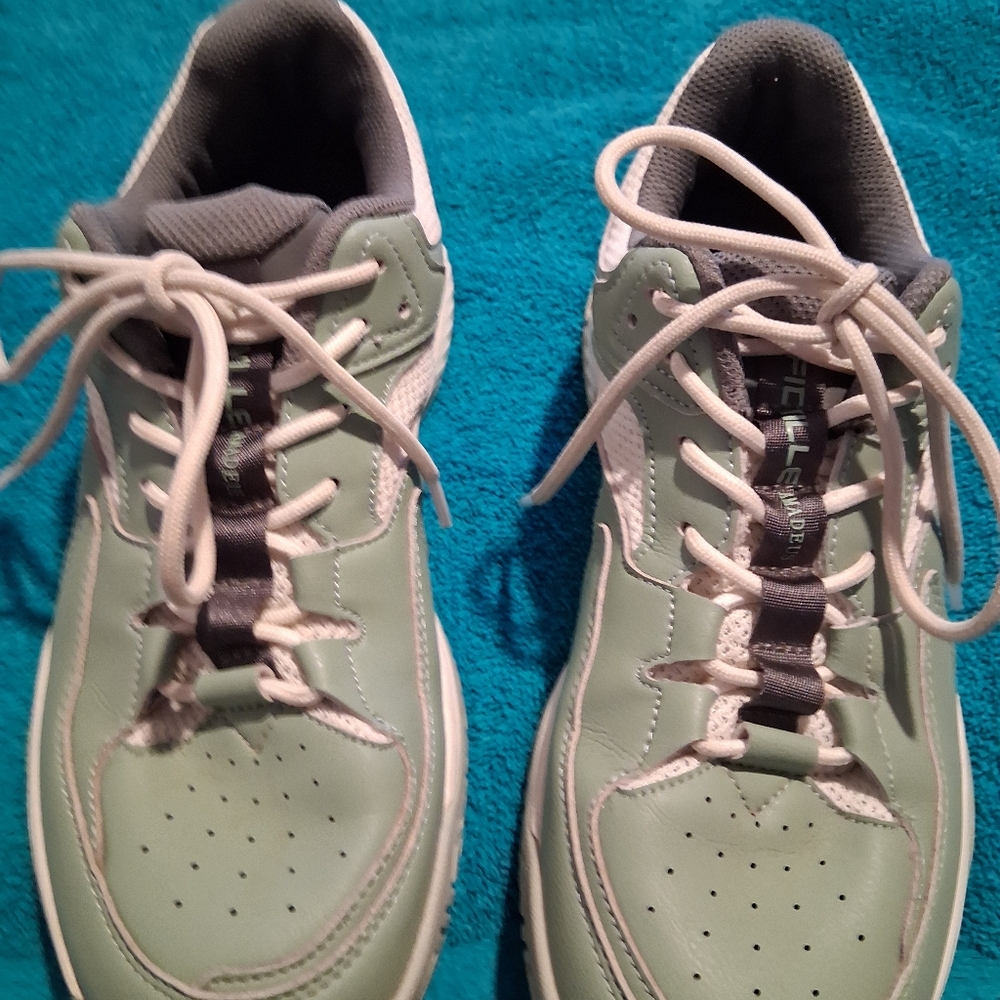 Fitville Womens  Green Athletic Shoes